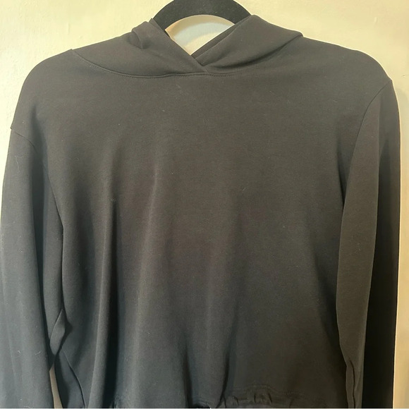 Athleta Gallery Top 2.0 Black Hoodie with Drawstring NWOT Size Medium - Picture 6 of 8